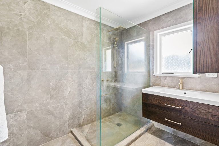 Photo of property in 8 Station Road, Pukekohe, 2120