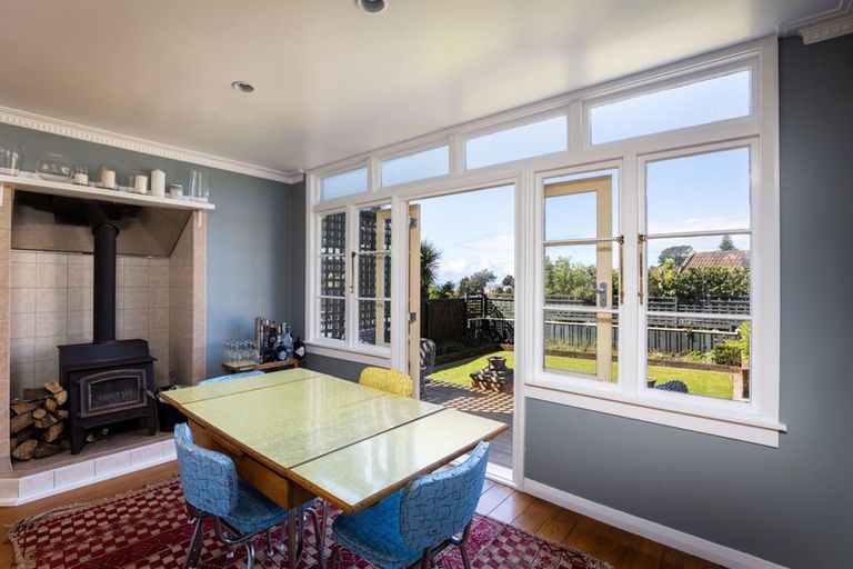 Photo of property in 99 Belt Road, New Plymouth, 4310