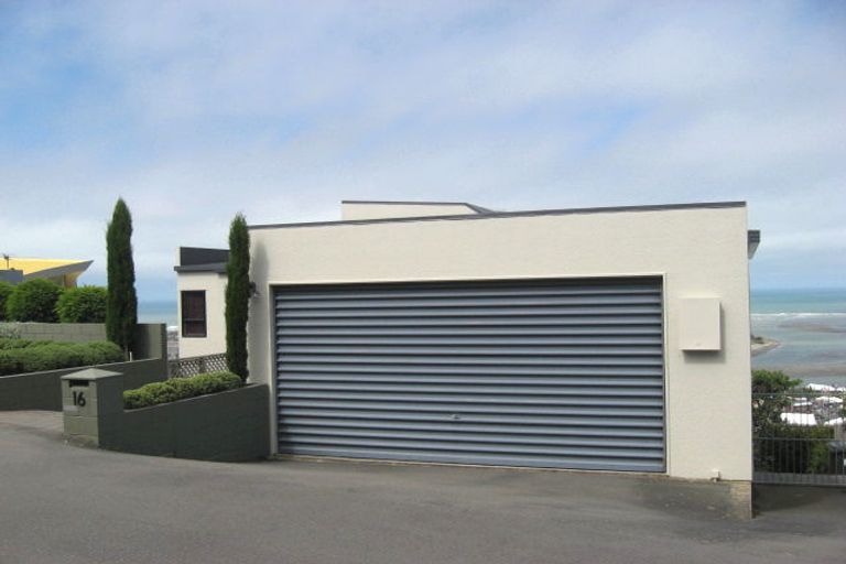Photo of property in 16 Dunkeld Lane, Redcliffs, Christchurch, 8081