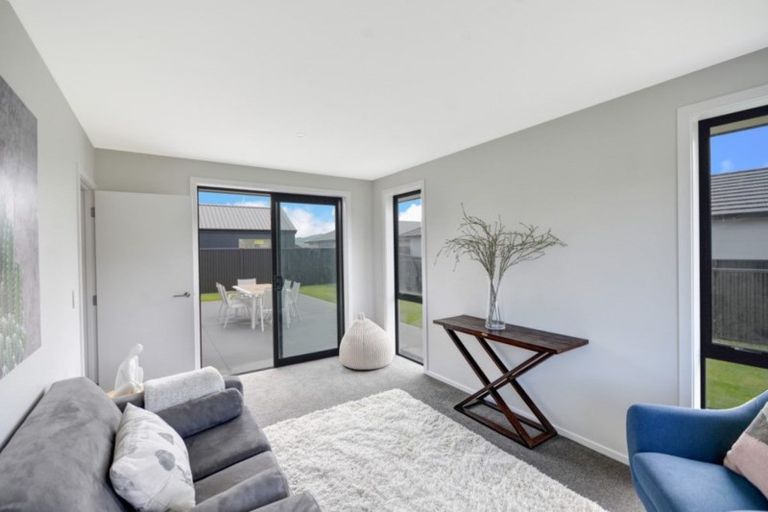 Photo of property in 32 Owhiro Avenue, Mosgiel, 9024