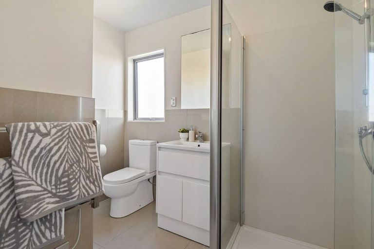 Photo of property in 74 Niu Lane, Te Atatu South, Auckland, 0610