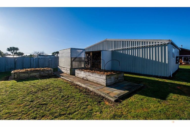 Photo of property in 10 Studholme Street, Waimate, 7924