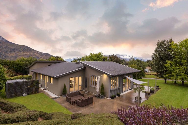 Photo of property in 44 Springbank Grove, Lower Shotover, Queenstown, 9371