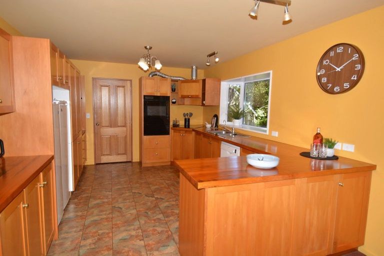 Photo of property in 33 Rakiura Parade, Otatara, Invercargill, 9879