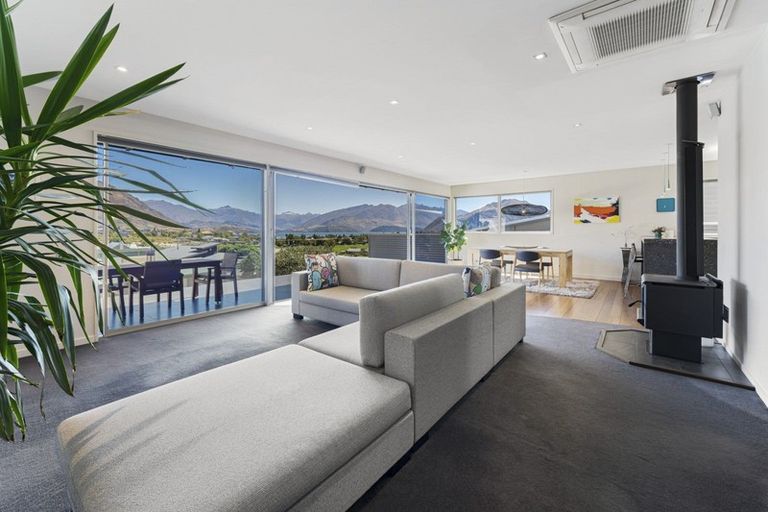 Photo of property in 10b Hogan Lane, Wanaka, 9305