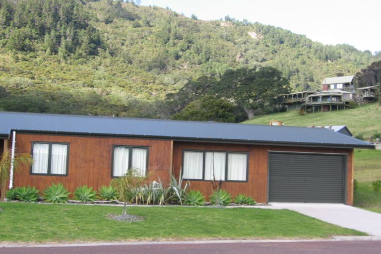 Photo of property in 37 Holland Close, Pauanui, Hikuai, 3579
