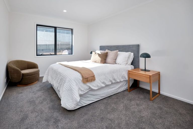 Photo of property in 63 Leathem Crescent, Pokeno, 2402