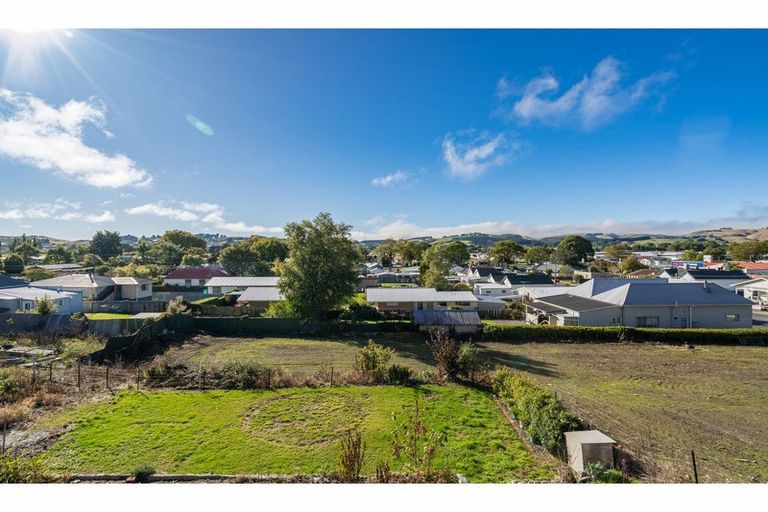 Photo of property in 2 Swan Street, Gore, 9710