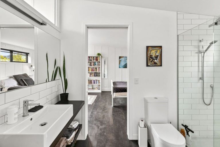 Photo of property in 3 Baker Grove, Wanaka, 9305