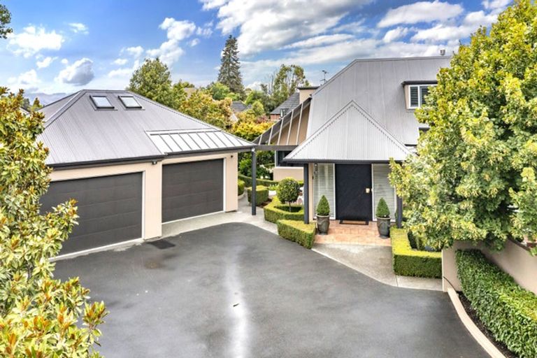 Photo of property in 1/253 Memorial Avenue, Burnside, Christchurch, 8053