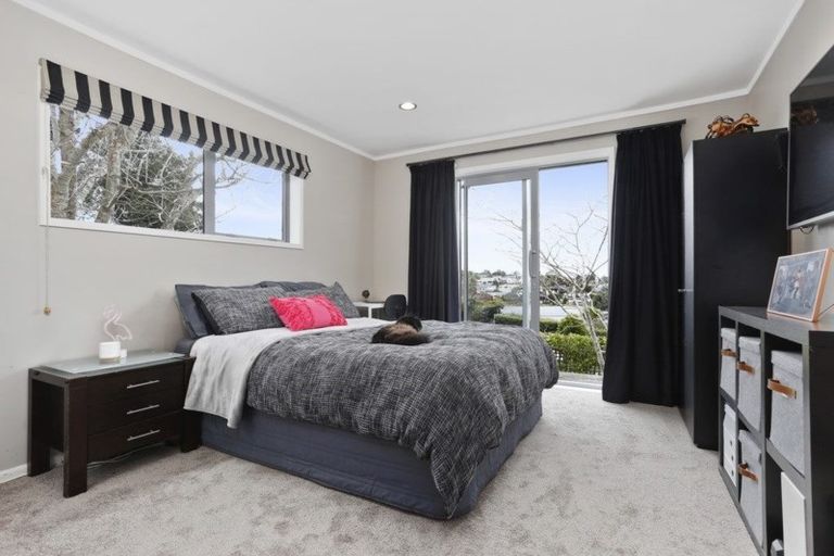 Photo of property in 1/60 Penzance Road, Mairangi Bay, Auckland, 0630
