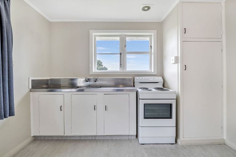 Photo of property in 614 Featherston Street, Roslyn, Palmerston North, 4414