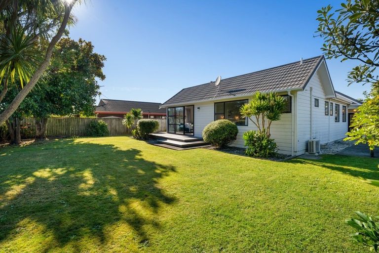 Photo of property in 25 Cedar Drive, Paraparaumu Beach, Paraparaumu, 5032
