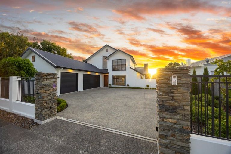 Photo of property in 114 Jickell Street, Hokowhitu, Palmerston North, 4410