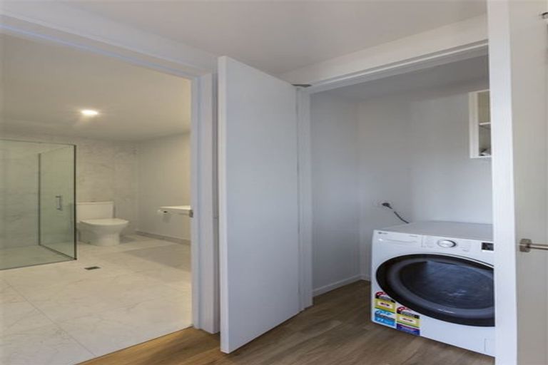 Photo of property in 2/24 Rookwood Avenue, New Brighton, Christchurch, 8083