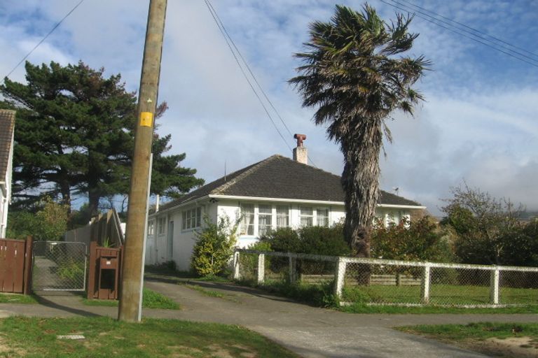 Photo of property in 30 Mungavin Avenue, Ranui, Porirua, 5024