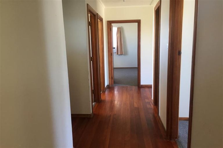 Photo of property in 8 Montrose Place, Flaxmere, Hastings, 4120