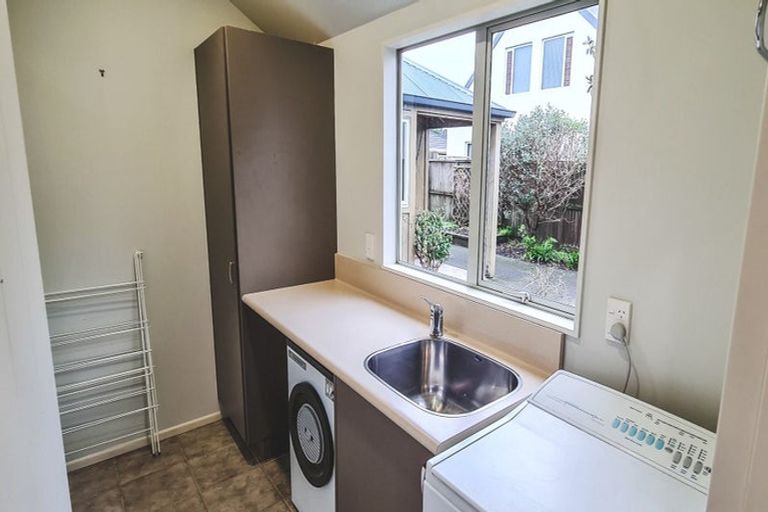 Photo of property in 12 Major Durie Place, Waikanae Beach, Waikanae, 5036