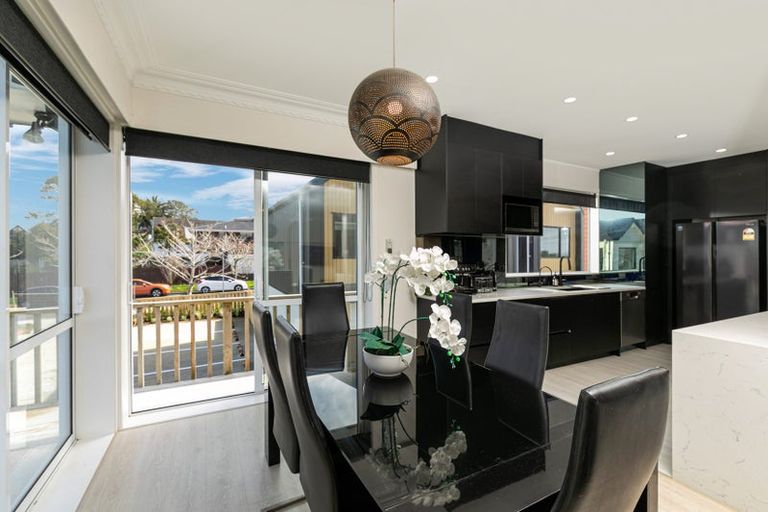 Photo of property in 250 Don Buck Road, Massey, Auckland, 0614