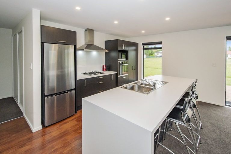 Photo of property in 24 Regent Street, Springfield, 7681