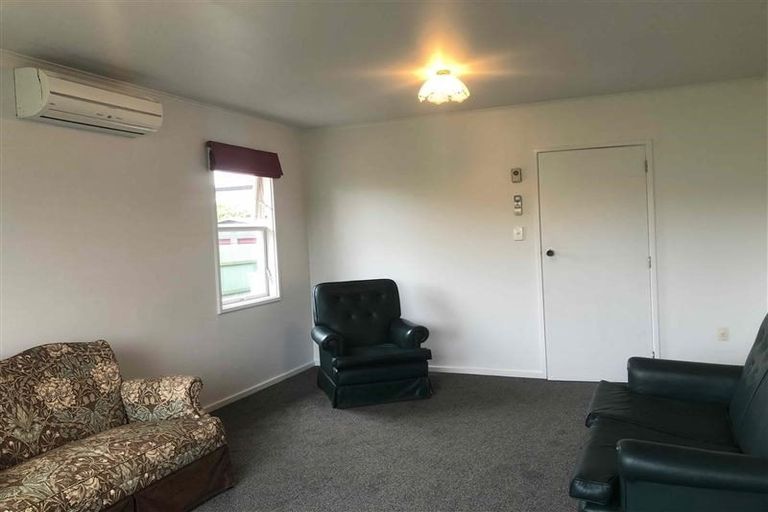 Photo of property in 6 Elliott Street, Taradale, Napier, 4112