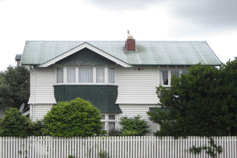 Photo of property in 4 Whitmore Street, Edgeware, Christchurch, 8013