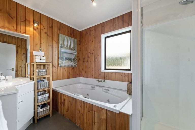 Photo of property in 113 Gemstone Drive, Birchville, Upper Hutt, 5018