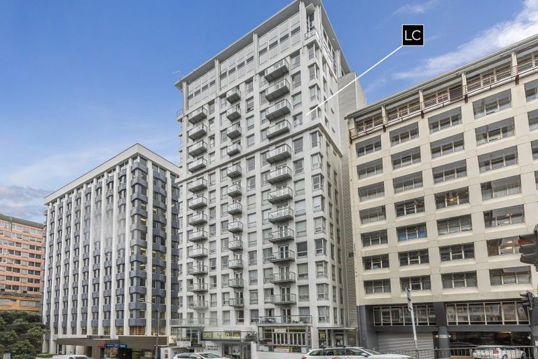 Photo of property in Terrace Heights Apartments, 10a/163 The Terrace, Wellington Central, Wellington, 6011