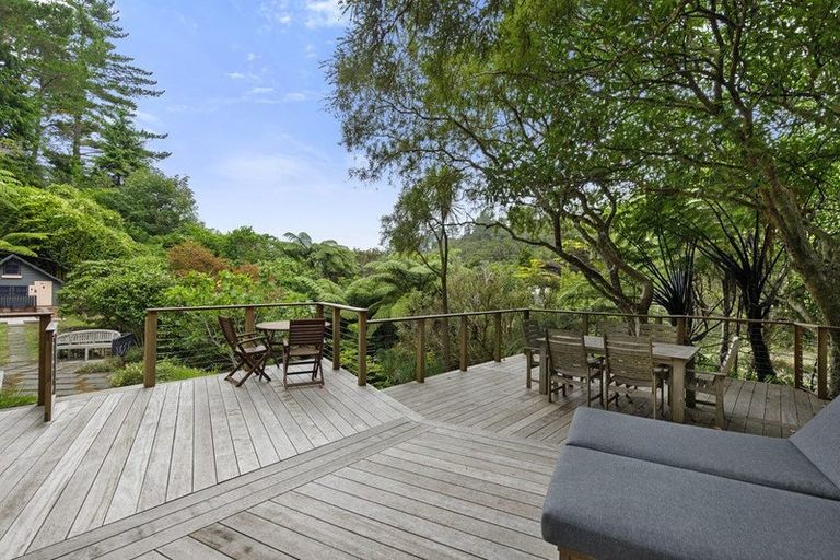 Photo of property in 124 Kamahi Street, Stokes Valley, Lower Hutt, 5019