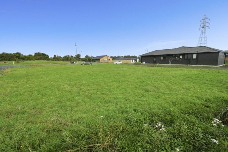 Photo of property in 26 Honeyfield Drive, Whalers Gate, New Plymouth, 4310