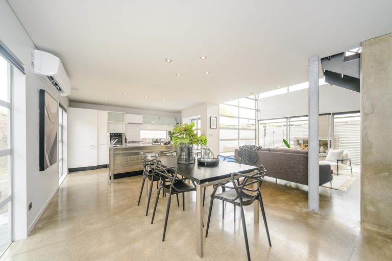 Photo of property in 4 Mere Mere Avenue, Palmerston North, 4414