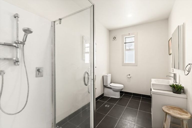 Photo of property in The Terraces, 31/9 Humber Street, Pandora, Napier, 4110