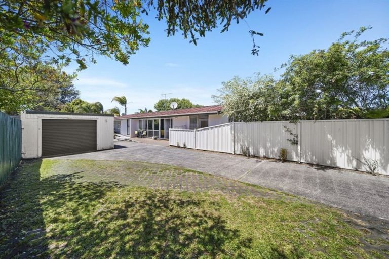 Photo of property in 1/57 Meadway, Sunnyhills, Auckland, 2010