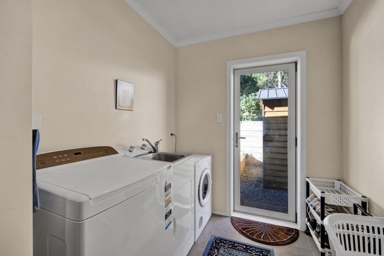 Photo of property in 7 Manuka Place, Whalers Gate, New Plymouth, 4310