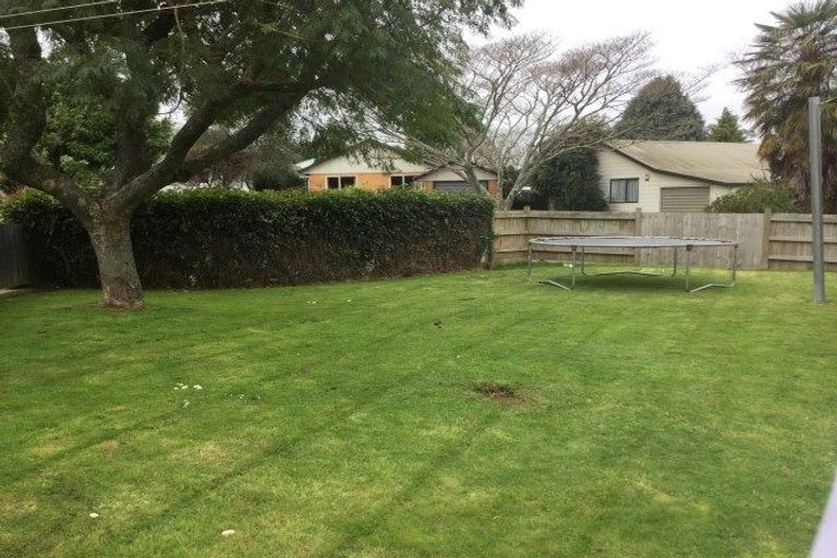 Photo of property in 1/12 Ferndown Close, Brookfield, Tauranga, 3110