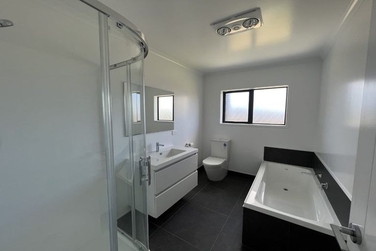 Photo of property in 8 Royal St Annes Drive, Te Kamo, Whangarei, 0112