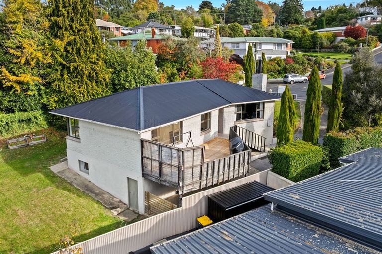 Photo of property in 17 Colquhoun Street, Glenross, Dunedin, 9011