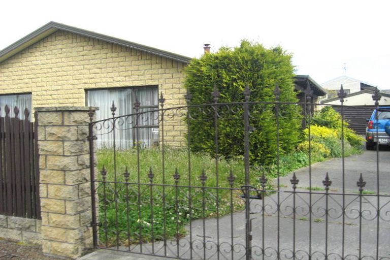 Photo of property in 38 Veitches Road, Casebrook, Christchurch, 8051