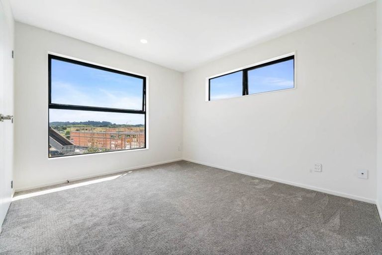 Photo of property in 5 Clara Road, Silverdale, 0932