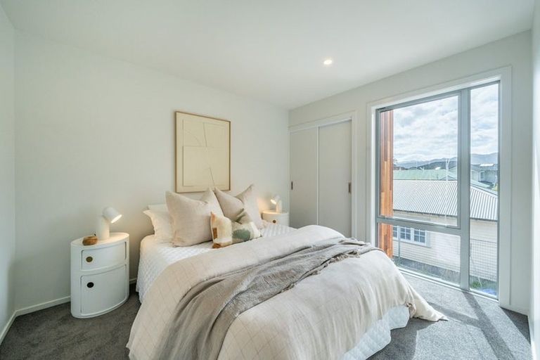 Photo of property in 1a Nikau Grove, Woburn, Lower Hutt, 5010