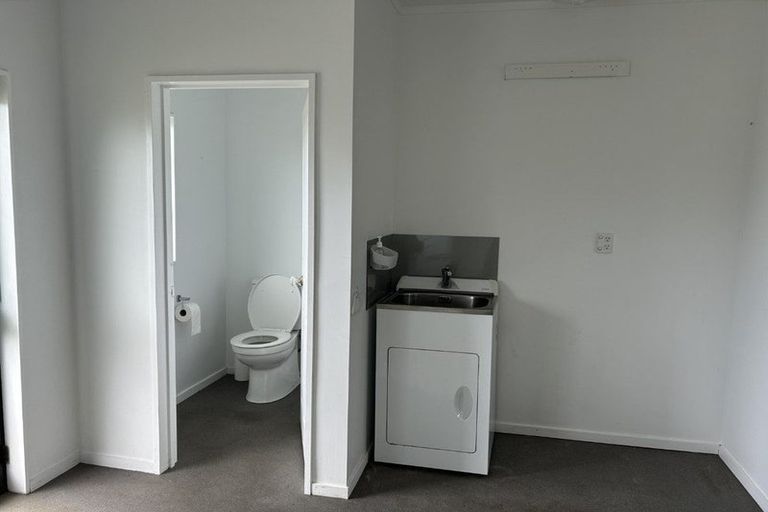 Photo of property in 98 Crystall Road, Pakipaki, Hastings, 4172