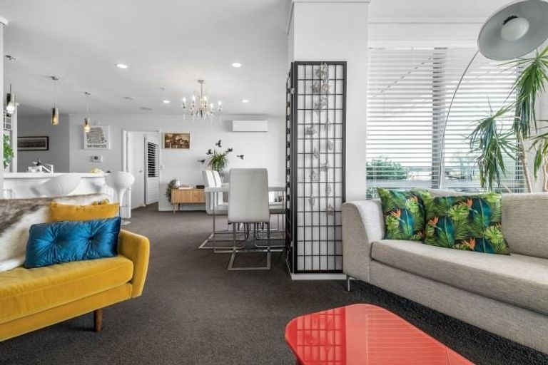 Photo of property in 12/72e Devonport Road, Tauranga, 3110