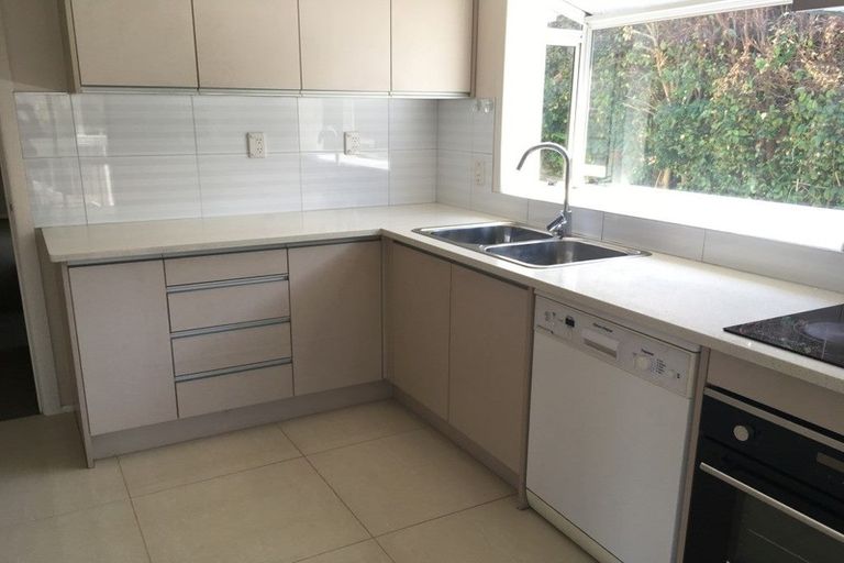 Photo of property in 1/34 Sycamore Drive, Sunnynook, Auckland, 0620