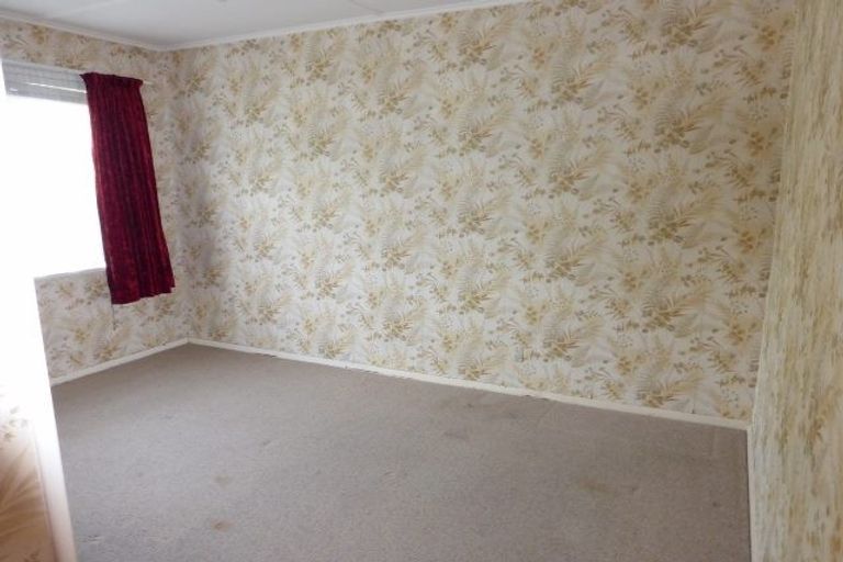 Photo of property in 6 Christian Street, Bryndwr, Christchurch, 8053