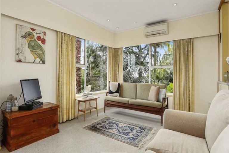 Photo of property in 1/4 Velma Road, Hillcrest, Auckland, 0627