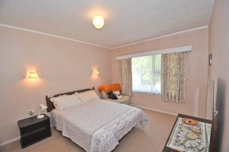 Photo of property in 18 Harbour View Road, Leigh, 0985