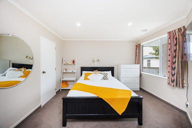 Photo of property in 34 Jefferson Crescent, Milson, Palmerston North, 4414