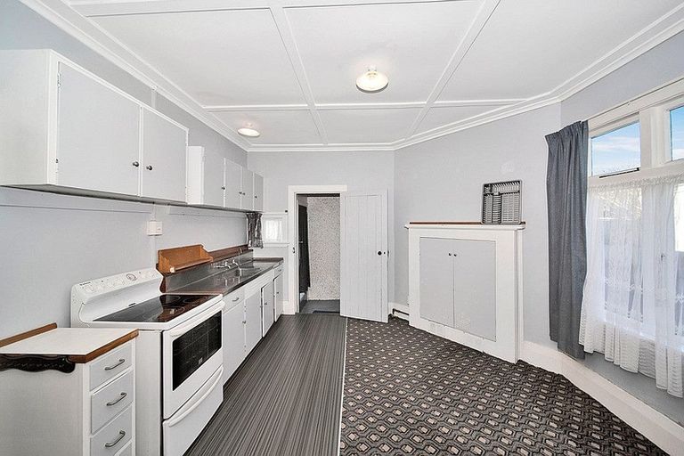 Photo of property in 52 Waihi Road, Hawera, 4610