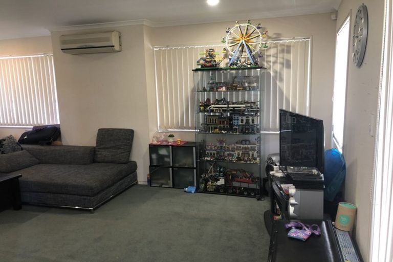 Photo of property in 10 Vintage Drive, Henderson, Auckland, 0612