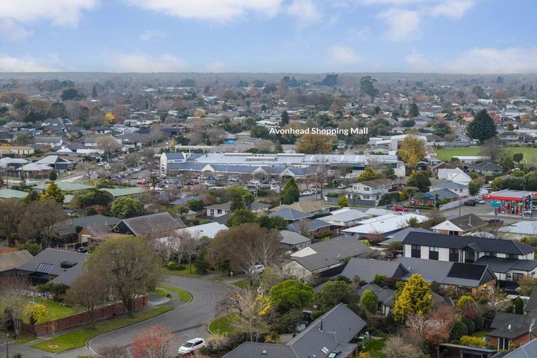 Photo of property in 23 Althorp Place, Avonhead, Christchurch, 8042